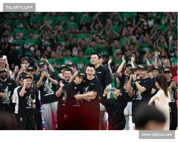 CBA颁奖典礼盛况空前 聚焦年度最佳球员与荣誉奖项的荣耀时刻